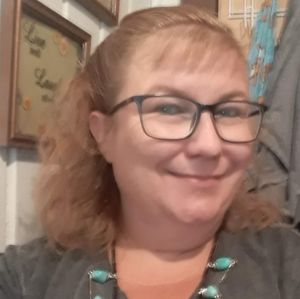 Meet your Posher, Deedee